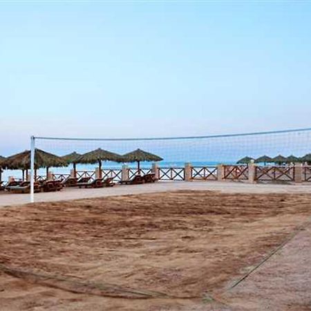 Safir Sharm Waterfalls Resort Tiện nghi bức ảnh A beach volleyball net