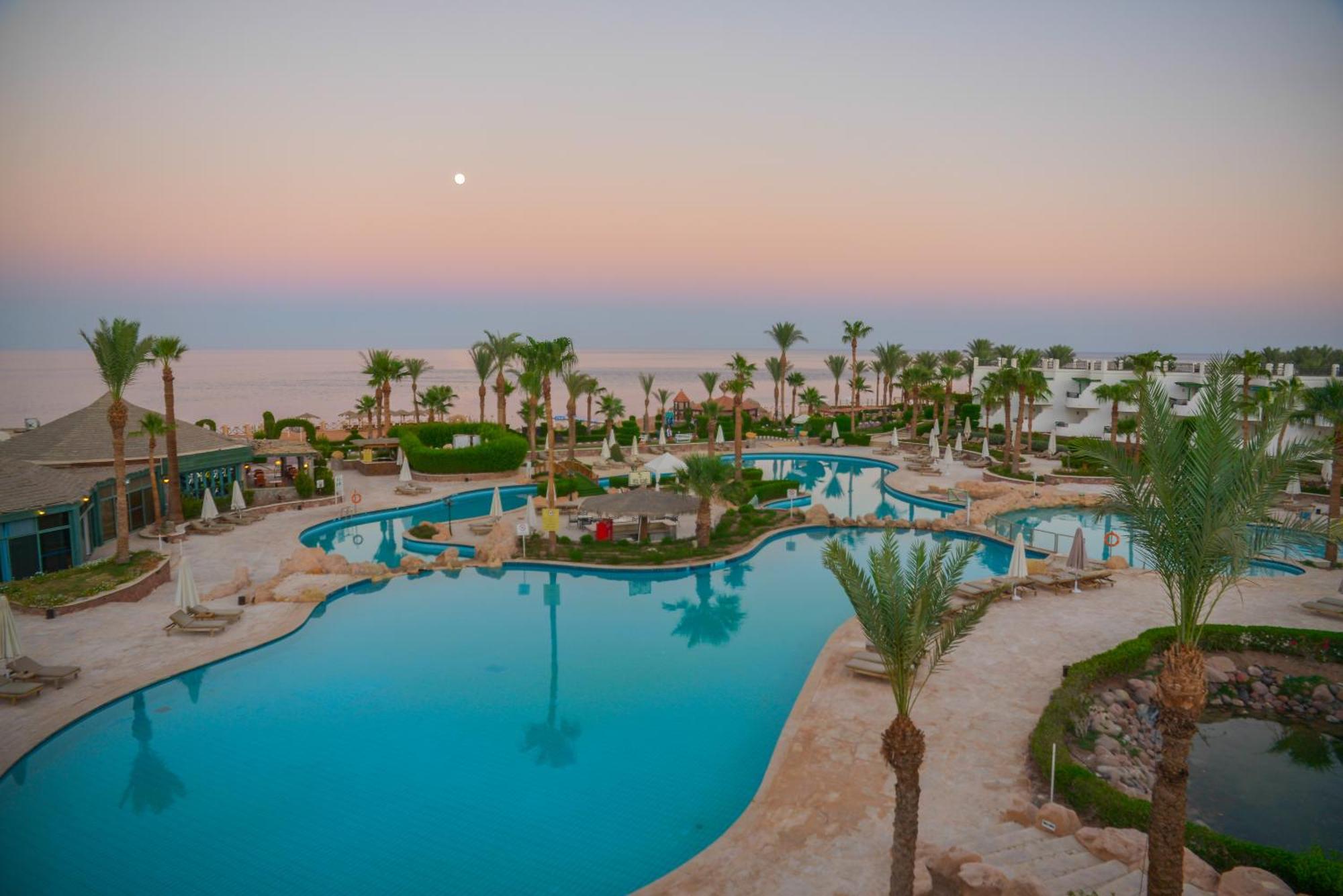 Safir Sharm Waterfalls Resort Ngoại thất bức ảnh Hilton Sharm El Sheikh Resort